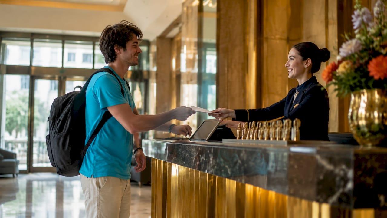 Hotel Day Rate Booking: What Travelers Need to Know